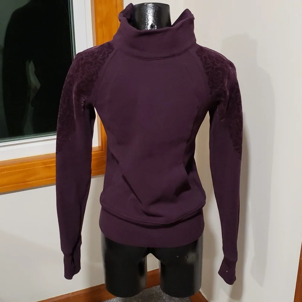 Lululemon floral flock pullover sweatshirt - Picture 2 of 15